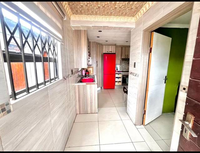 3 BEDROOM HOUSE FOR SALE IN GLEN RIDGE